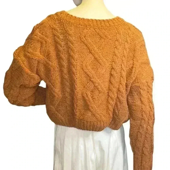 Altar D State Recycled Cotton Cable Crew Sweater. - Picture 7 of 11